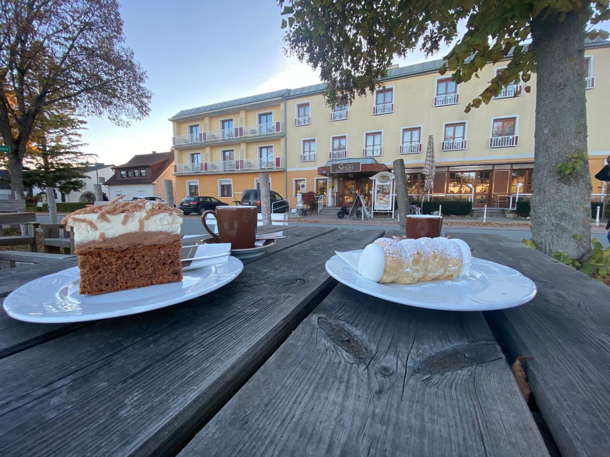Simon - Hotel & Cafe Bad Tatzmannsdorf Exterior photo